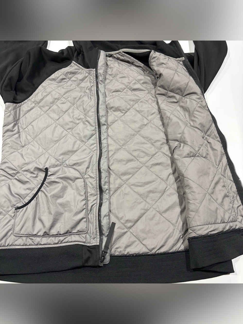 The North Face Womens XL Gray Black Quilted Hooded Jacket Full Zip Hybrid - Picture 6 of 9